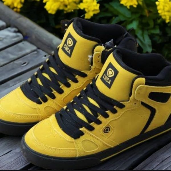 CIRCA 99 VULC HI
YELLOW/BLACK