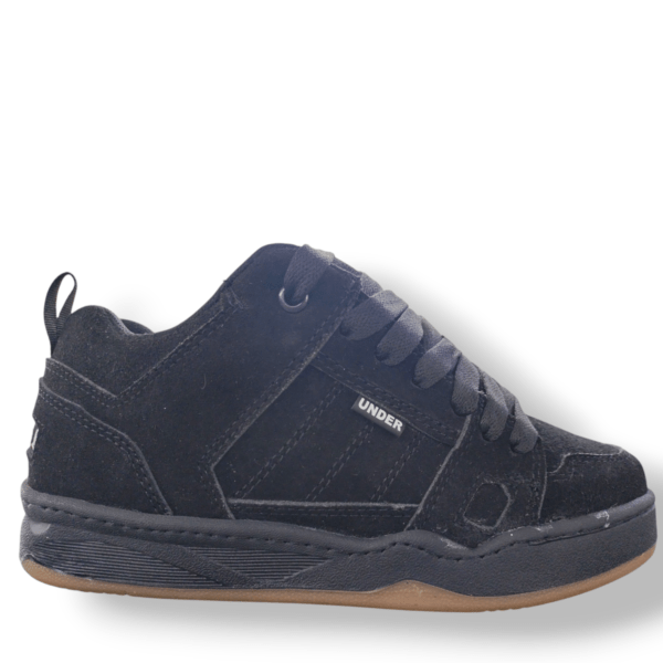 UNDER GLADIADOR 
NEGRO SUELA NEGRA LIGA